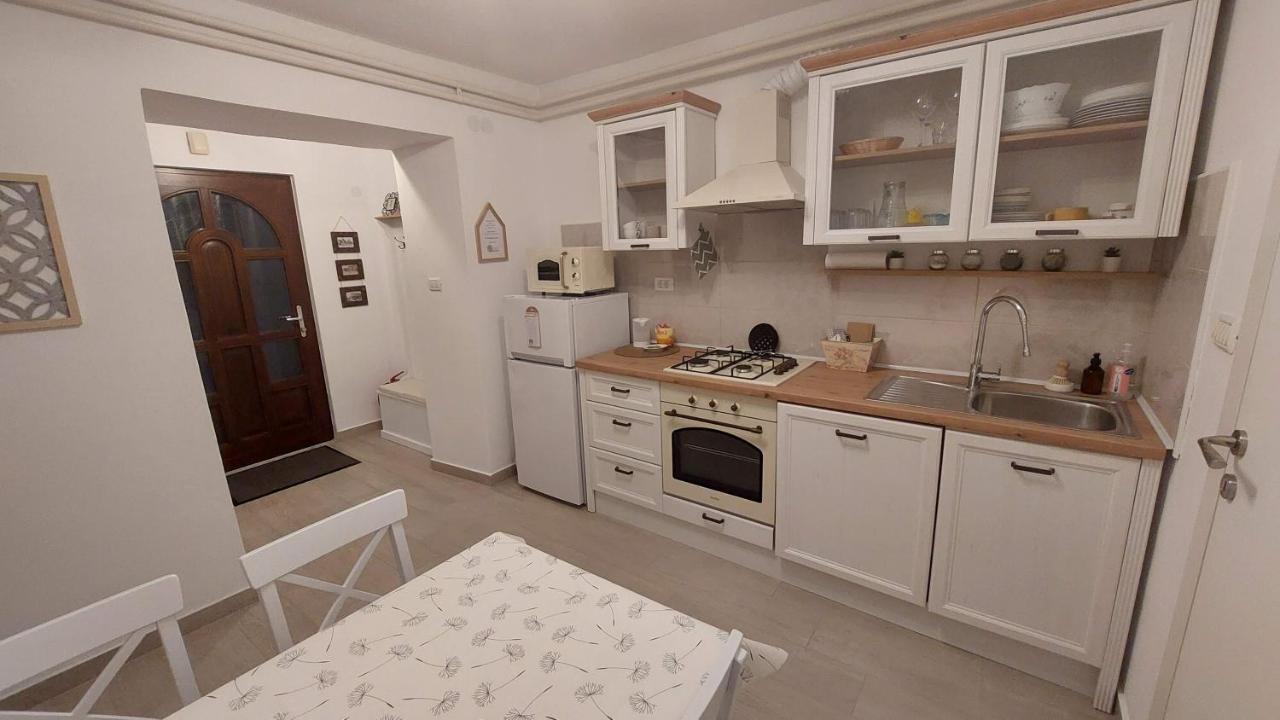Apartma Rizana Dekani Ngoại thất bức ảnh